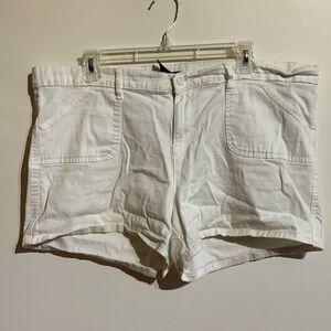 Jules&James white cargo shorts size 16